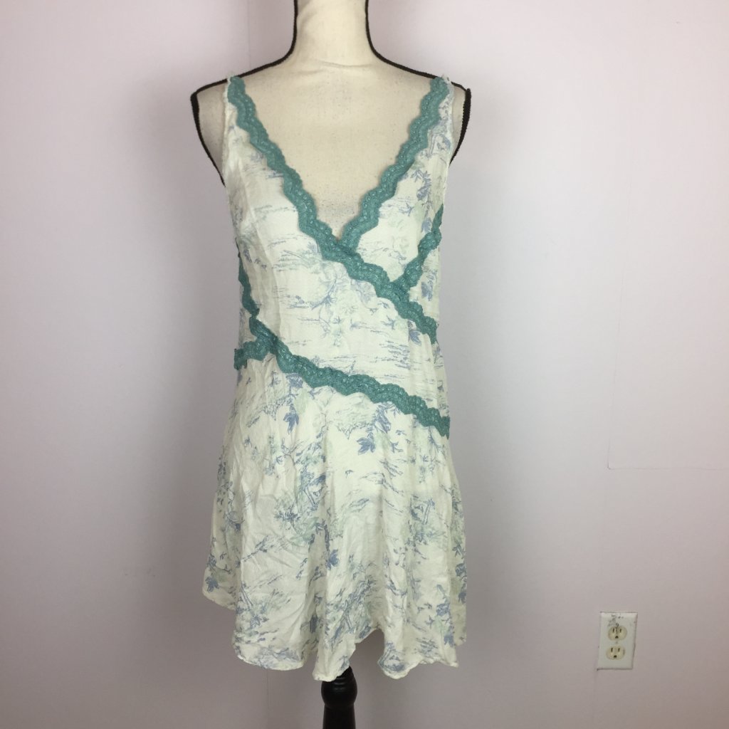 Free People Slip My Mind Dress Size S Womans White Blue Printed Trapeze V-Neck